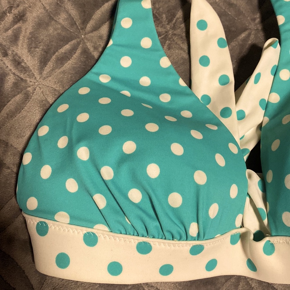 Victorias Secret Swim Top - Picture 2 of 5